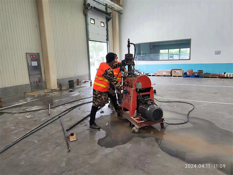 苍南厂房地面下沉塌陷注浆加固施工